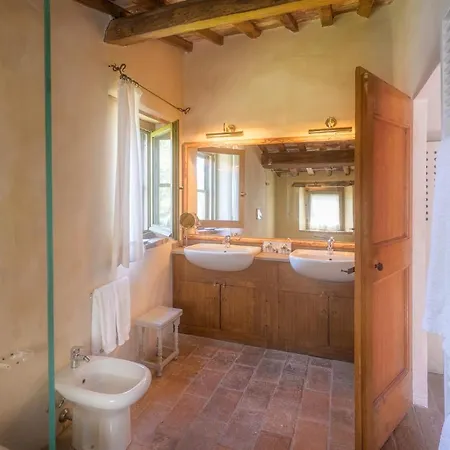 Sant'andrea Di Sorbello Sleeps 14 Pool Wifi *