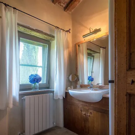 Sant'andrea Di Sorbello Sleeps 14 Pool Wifi